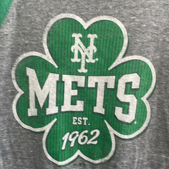 Fanatics New York Mets grey St Patrick’s Day long sleeved t shirt XL - Picture 2 of 4